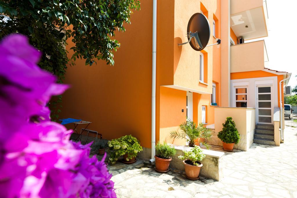 Apartments Villa Orange Zadar Eksteriør billede
